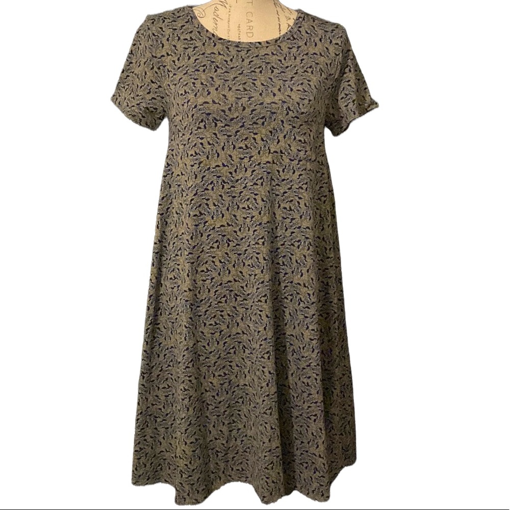 LuLaRoe XS Disney Mickey Mouse Short Sleeve Dress. Used Once. Fun and Cute Dress